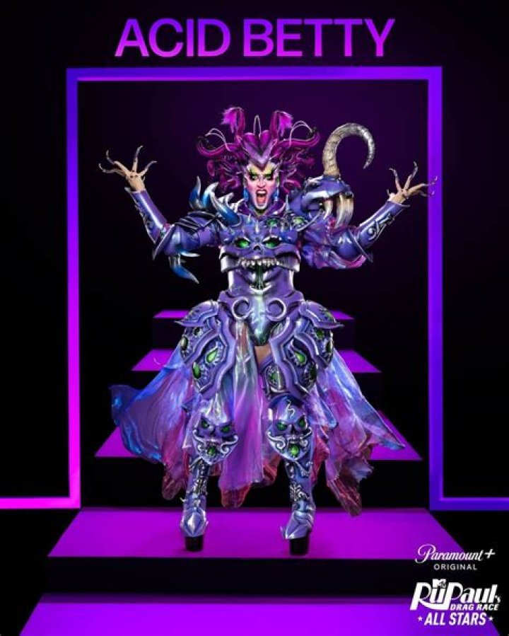 Acid Betty Drag Queen: Bio, Age, Trixie Mattel, Lashes, Out of Drag, Project Runaway and Net Worth