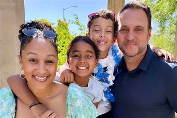 Adam Housley’s Net Worth, Age, Height, Weight, Wife, Kids, Bio-Wiki