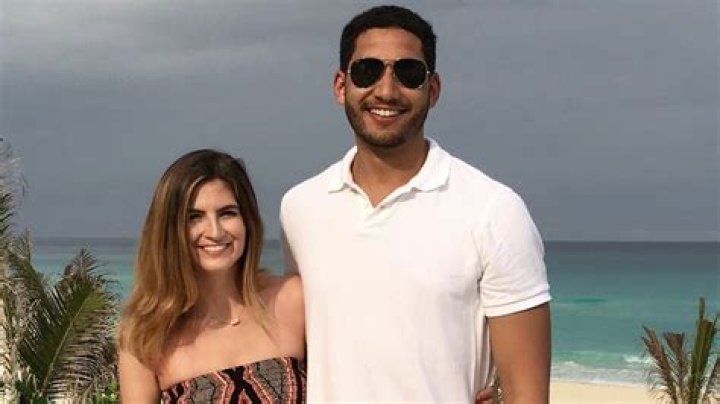 All You Need To Know About Melanie Collin’s boyfriend James Neal