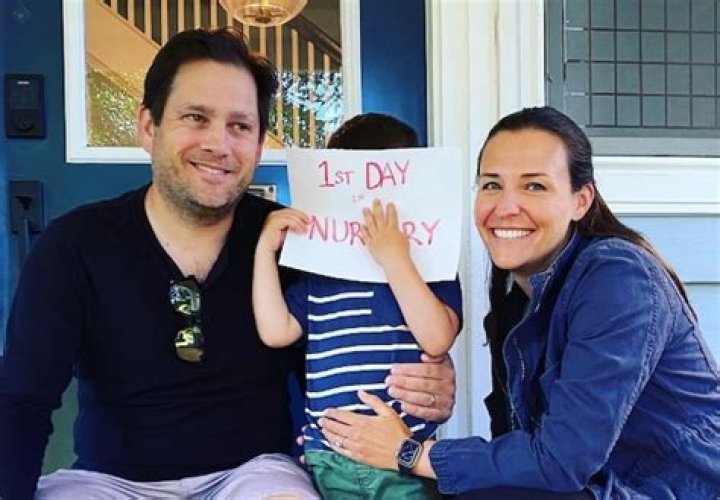 Becky Quick Bio, Age, Family, Husband, Baby, CNBC, Salary, Net worth