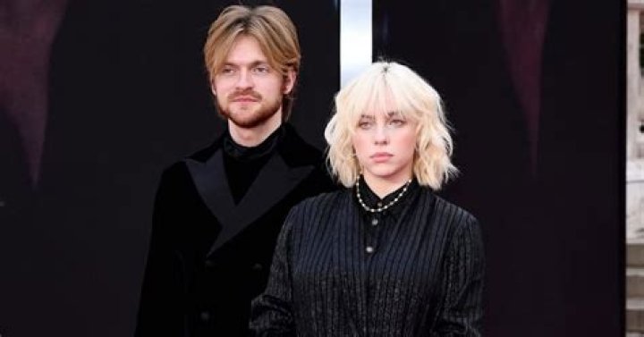 Billie Eilish Bio, Siblings, Net Worth, Parents