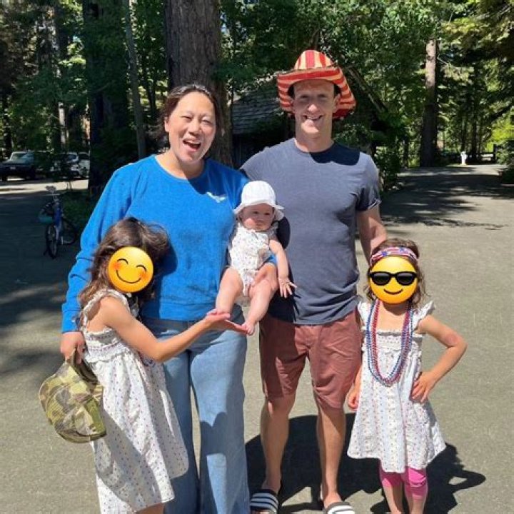 Brett Davidsen Bio, Wiki, Age, Family, Wife, Children, News 10NBC, Salary, and Net Worth.