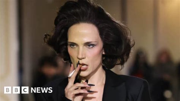Celebrities Who Are Addicted To Smoking Weed