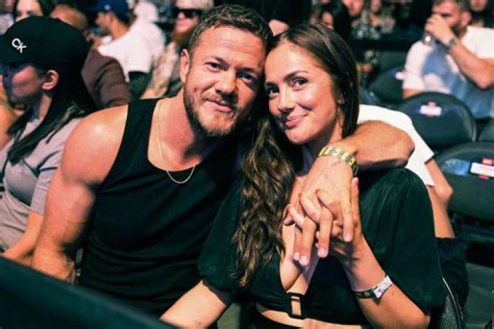 Dan Reynolds: Girlfriend, net worth, tattoos, smoking & body facts