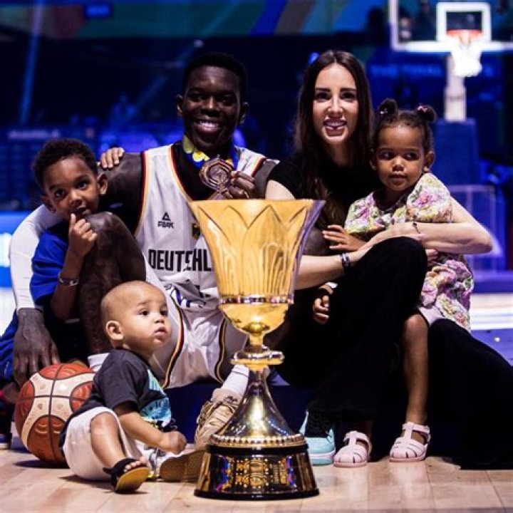 Dennis Schröder Bio, Age, Height, Weight, Wife, Parents, Children, Net Worth