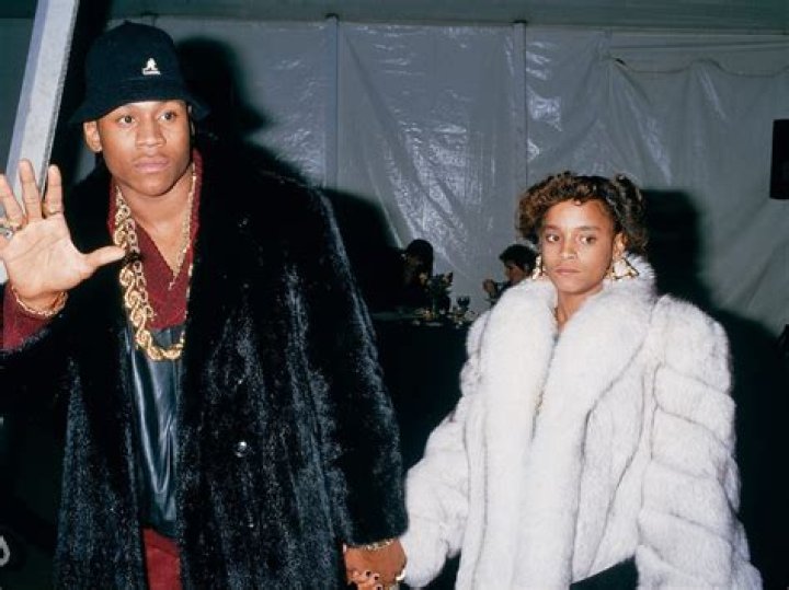 Does LL Cool J have siblings?