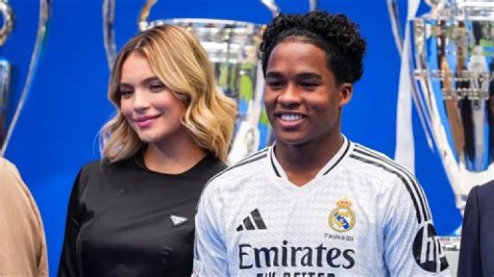 Endrick Girlfriend: Is Endrick Dating?