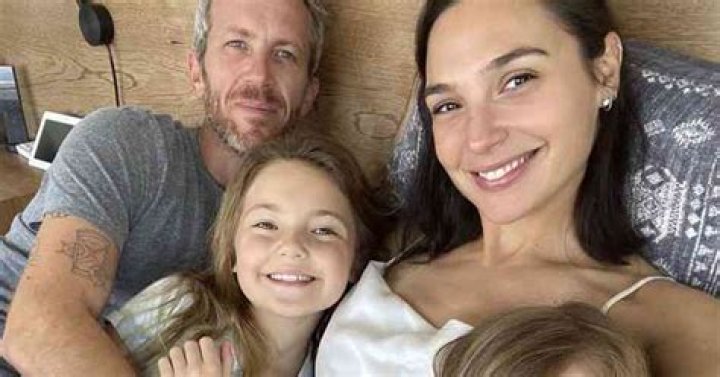 Gal Gadot Bio, Age, Height, Career, Husband, Children, Net Worth
