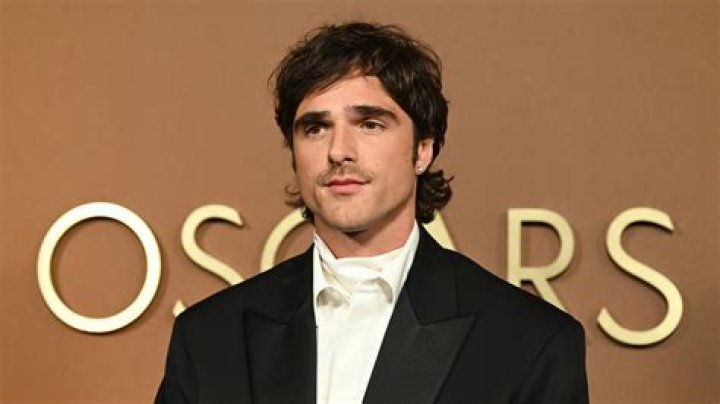 How much is Jacob Elordi’s net worth today