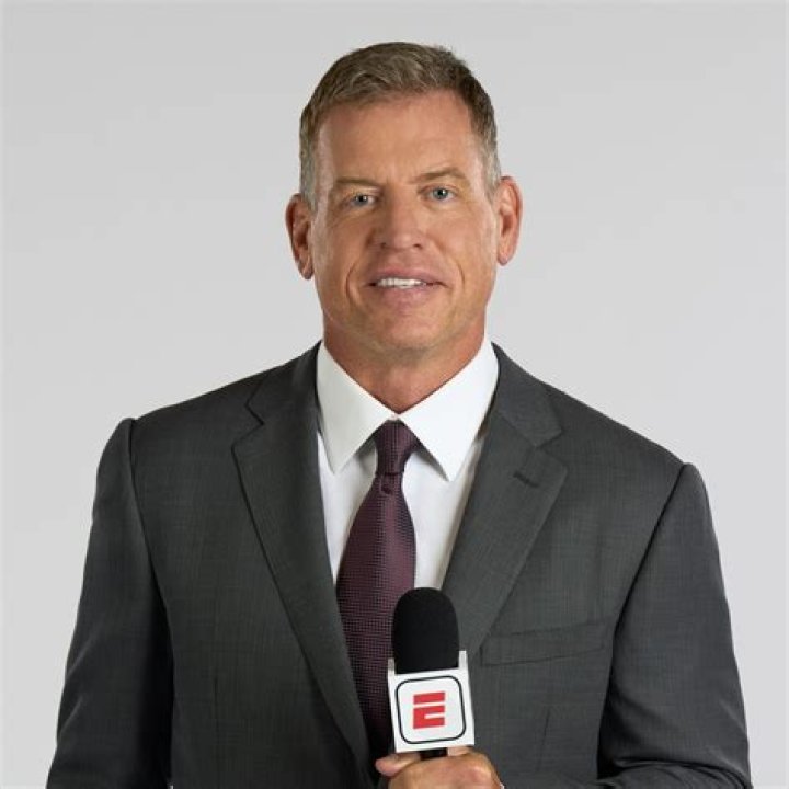 How Much is Troy Aikman’s Net Worth Today