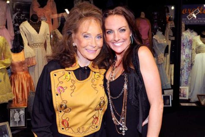 How Old is Loretta Lynn Granddaughter? Tayla Lynn Age And Wiki