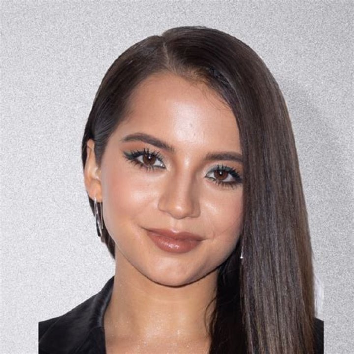 Isabela Merced Children: Does Isabela Merced Have Any Children?