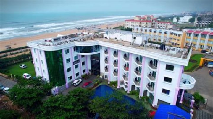 ଜମିଦାର ପ୍ୟାଲେଶ Jamindar’s Palace – Beach Side Hotel, Puri, India