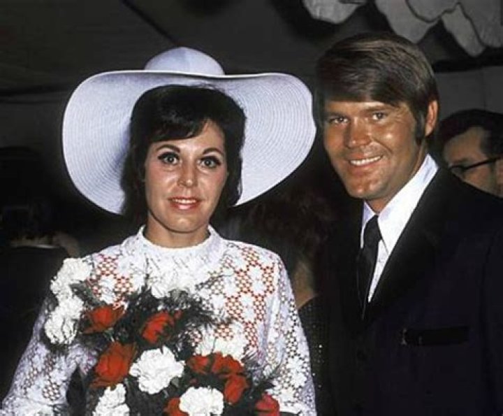 Kimberly Woolen Biography; Net Worth And Age Of Glen Campbell’s Wife