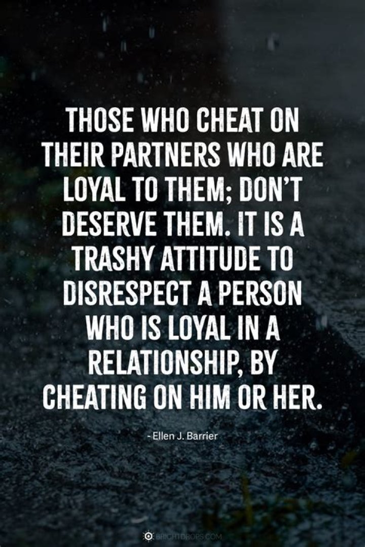 Lady Asks Her Boyfriend To Cheat On Her Or They BreakUp (SCREENSHOTS)