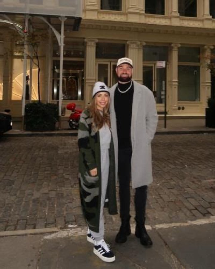 Logan Allen (Actor) Wife: Is Logan Allen married?