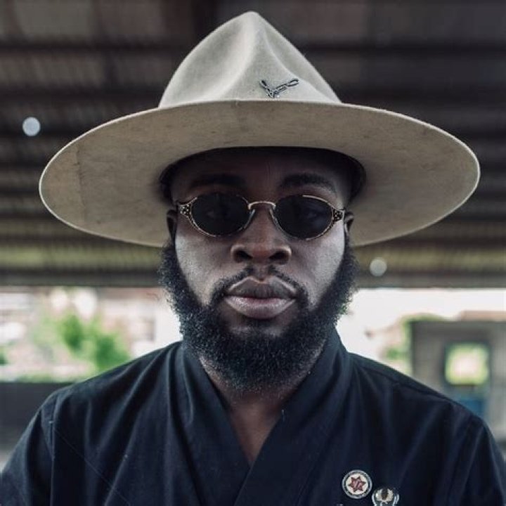 M.anifest