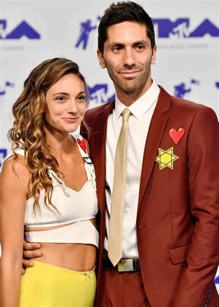 Nev Schulman’s Wife Laura Perlongo Age Wikipedia , Biography Net Worth, Height