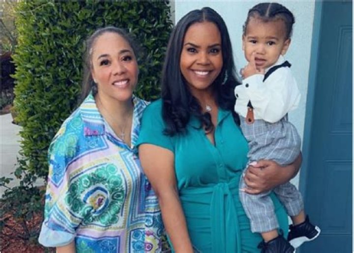 Nicole Wallace Siblings: Meet Chloe Wallace