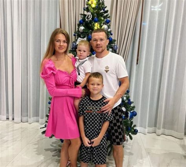 Petr Yan Siblings: Meet His 7 Siblings