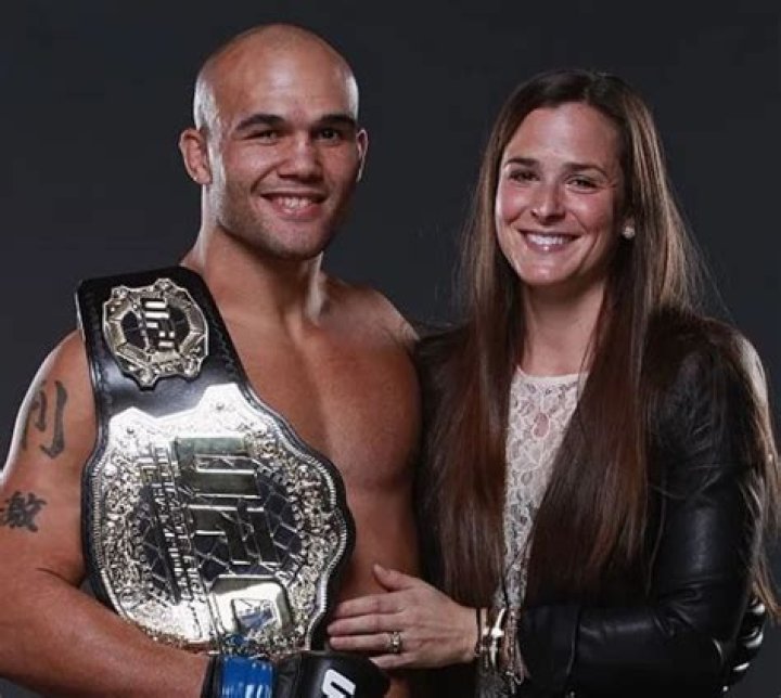 Robbie Lawler Wife: Is Robbie Lawler Married?