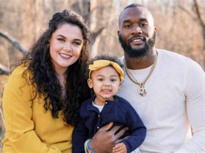 Shaquille Leonard Bio, Parents, Wife, Children, Siblings, Net Worth