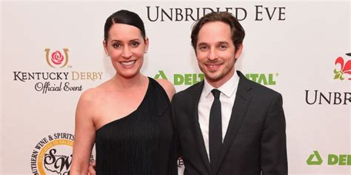Steve Damstra Is Paget Brewster’s Husband – A Review of the Composer’s Life