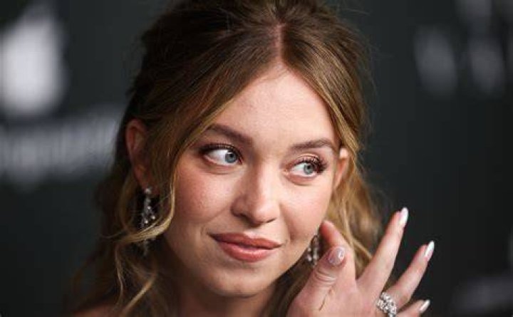 Sydney Sweeney Net worth, Age, Bio, Husband, Parents, Siblings
