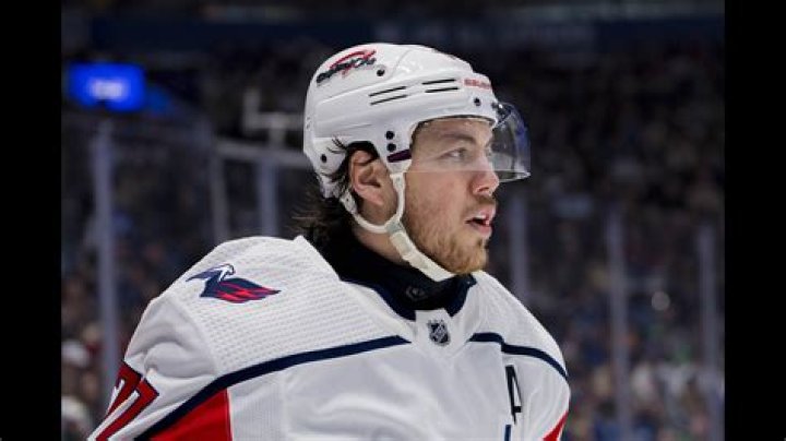 Timothy Leif Oshie Age, Wiki, Biography, Family, Body Measurement, Salary, Parents, Net worth