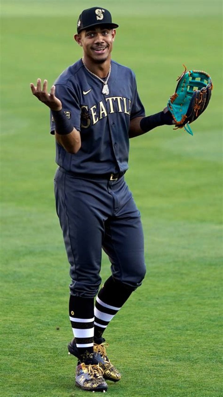 What is Julio Rodriguez’s Net Worth?