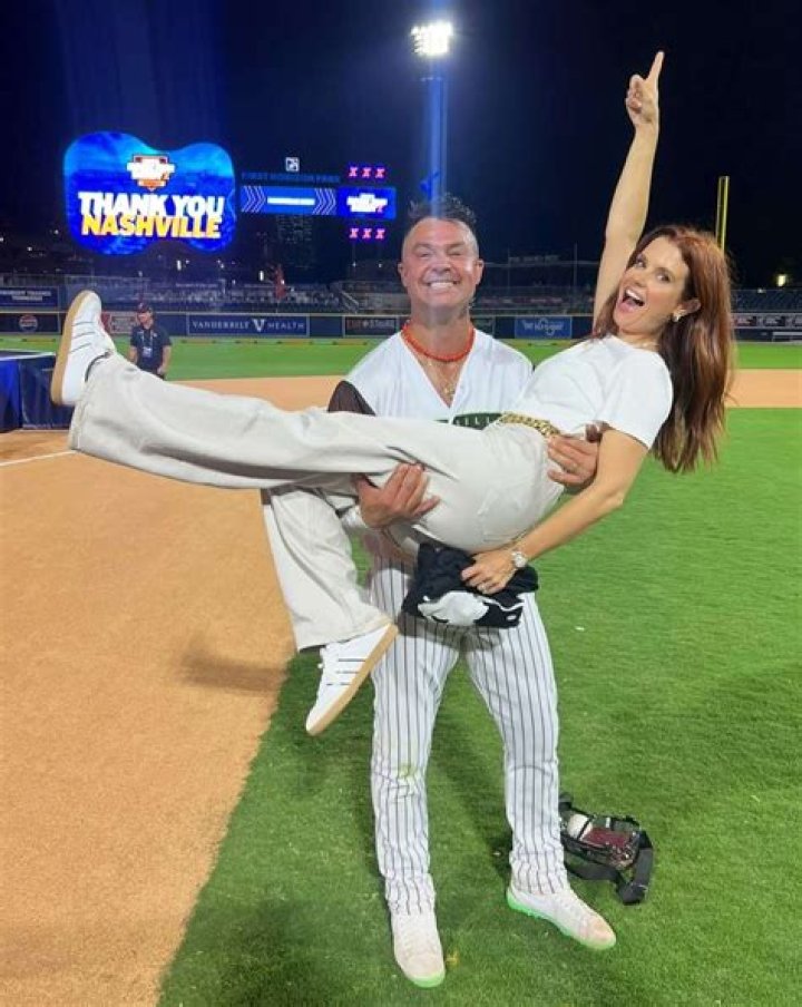 Who is JoAnna Garcia Swisher’s Spouse? Meet Nick Swisher
