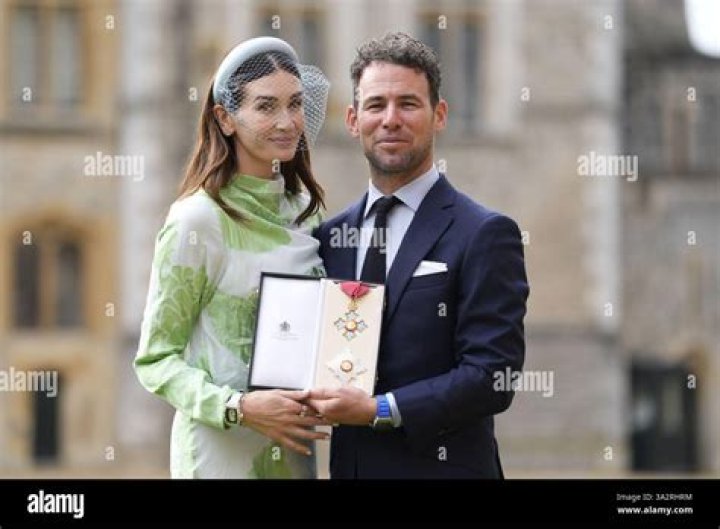 Who is Mark Cavendish wife, Peta Todd : Is Cavendish married?