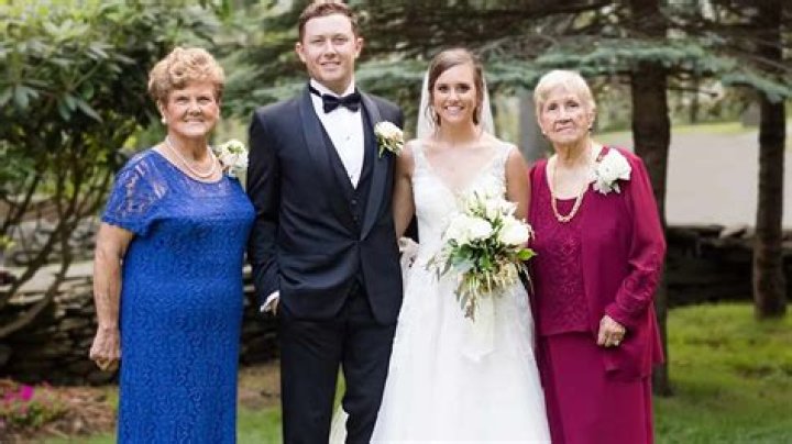 Who is Scotty McCreery’s wife Gabi Dugal? What does Gabi Dugal do for a living?