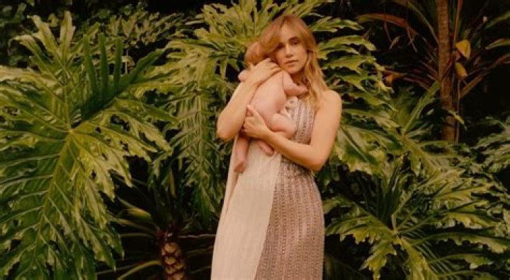 Who is Suki Waterhouse? Age, Height, Career, Partner, Children, Net Worth