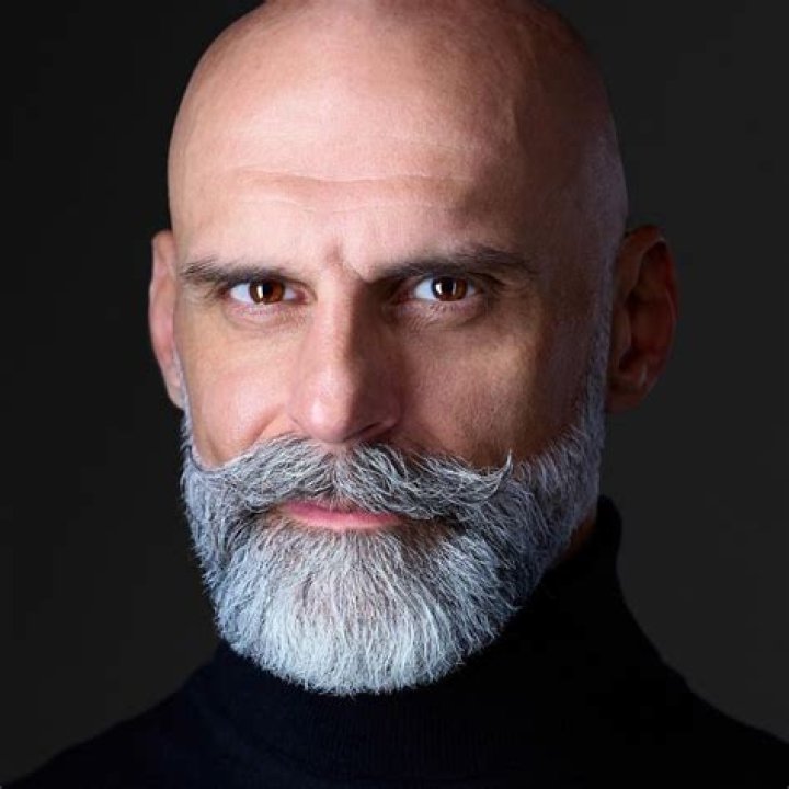 Why Does Tom Allen Have No Hair? New Look And Facial Hair Update